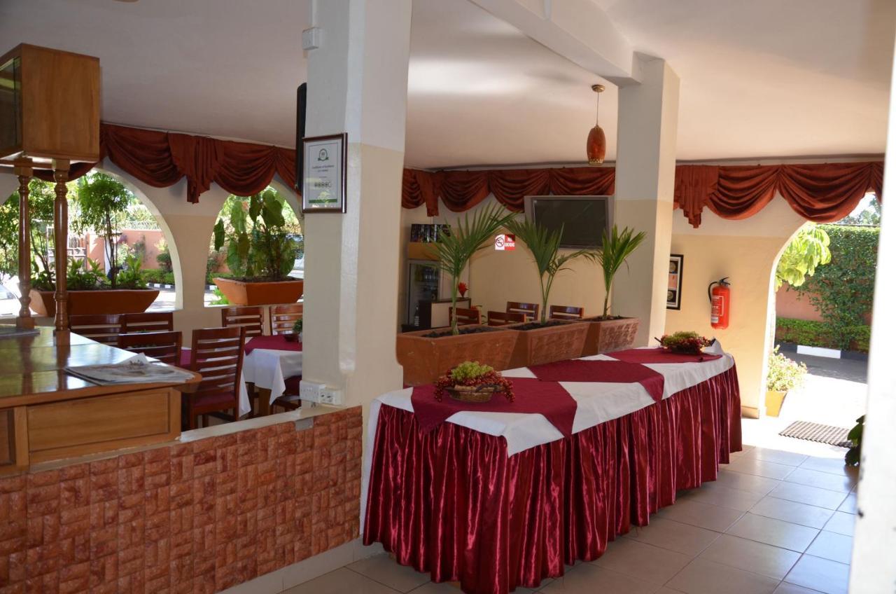 Sunset Hotel Энтеббе Экстерьер фото